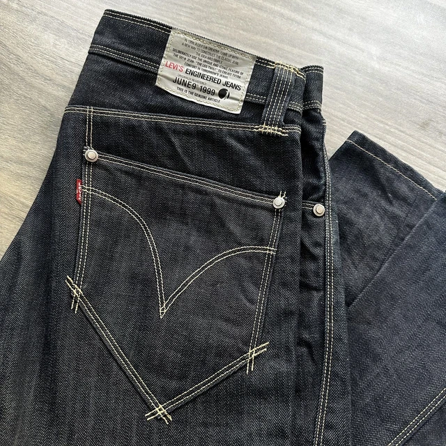 LEVI S ENGINEERED JEANS 1999 Men Twisted Leg Rigid Dark Blue Y2k