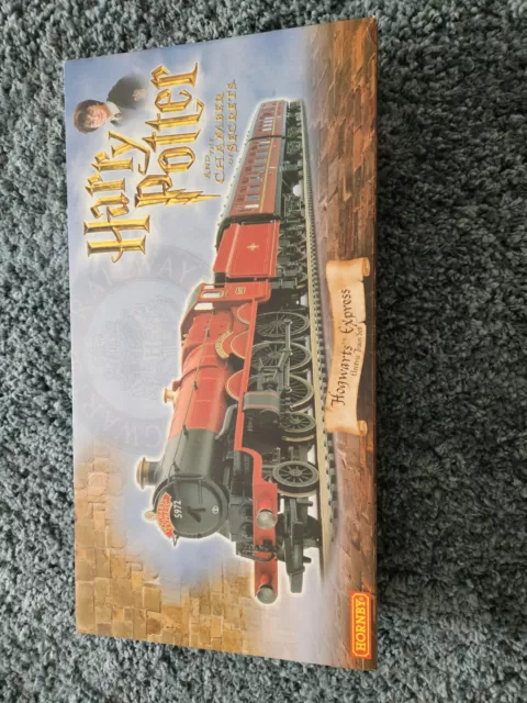 Hornby Hogwarts Express Electric Train Set -Chamber Secrets - Perfect Condition!