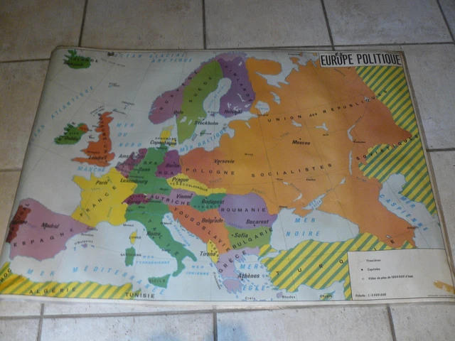 Carte De L'Europe Physique Et Politique - Poster 61x91,5 Cm - En Italien, Papier Glacé 150g
