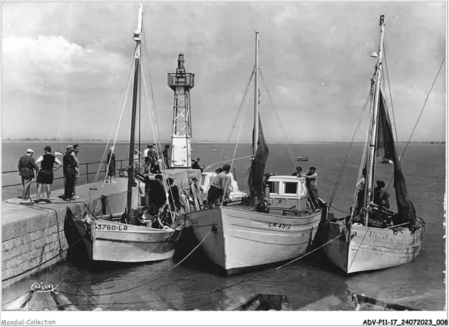 ADVP11-17-0856 - FOURAS-LES-BAINS - char-mar - le port Nord