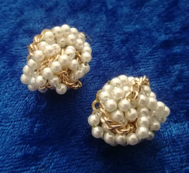 Boucles D'oreilles Vintage Grappe De Raisin - Perles Nacrées Et Métal Argenté, Années 70/80