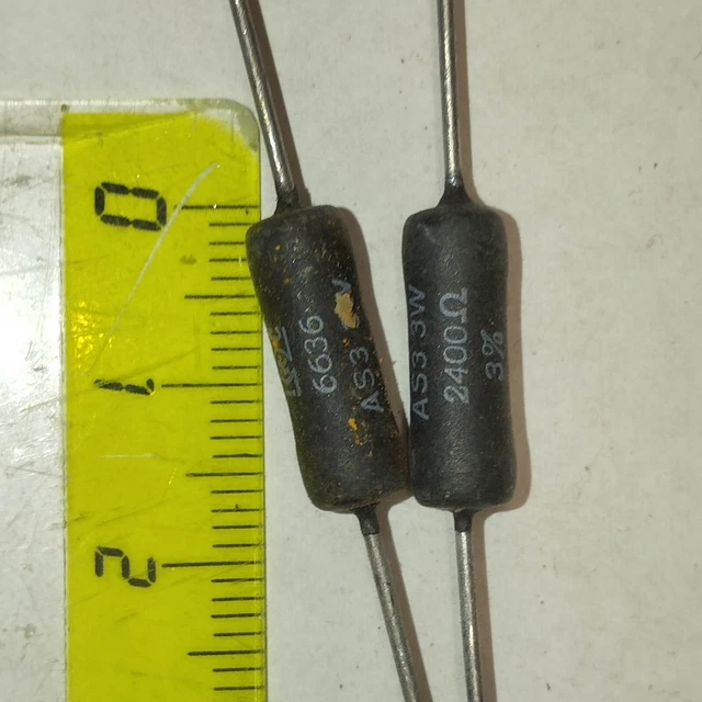 Lot De 2 Résistances Électriques 2,4 KΩ (2400 Ohms) 3 Watts - Modèle F11h4, NOS (Neuf Old Stock)