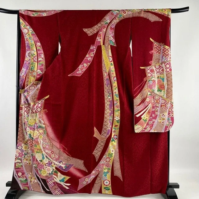 Woman Japanese Kimono Furisode Silk Kicho Flower Cart Gold Thread Red
