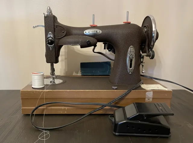 Vintage WHITE ROTARY Electric Sewing Machine 1950s? W/ Rotary Attachments & Case