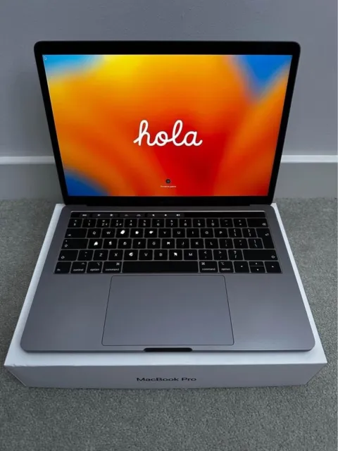 Apple MacBook Pro 13.3" (512GB SSD, Intel Core i5 8th Gen., 2.40 GHz, 8GB)...