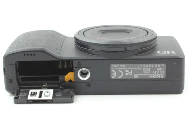 [MINT] Ricoh GR 16.2MP APS-C CMOS Sensor Compact Digital Camera From JAPAN 9