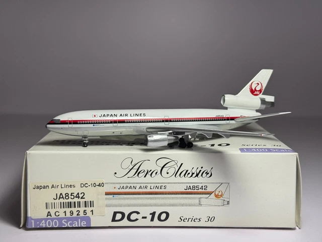 AEROCLASSICS 1:400 JAPAN Airlines McDonnell Douglas DC-10-40