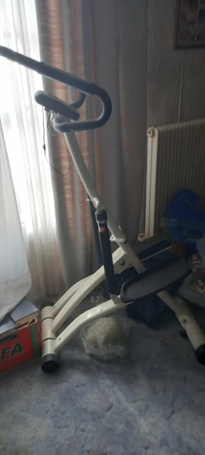Pilates Accessoires Stepper Avec écran LCD Stepper Mini FFitness - Cardio Maison Gain De Place - Écran LCD Et Cylindres Hydrauliques Entraînement Jambes Fessiers Stepper Silencieux Hydraulique 100kg