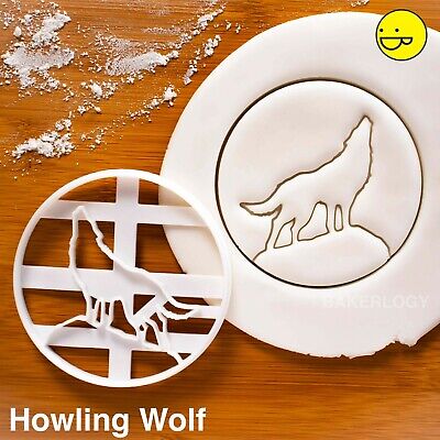 Howling Wolf cookie cutter | wolves howl pack alpha animal biscuit full moon