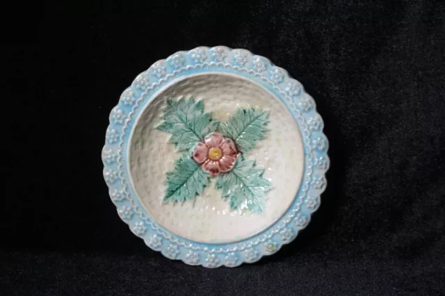 Antique 19thC Majolica Cranberry Flower & Leaf Art Pottery Dish