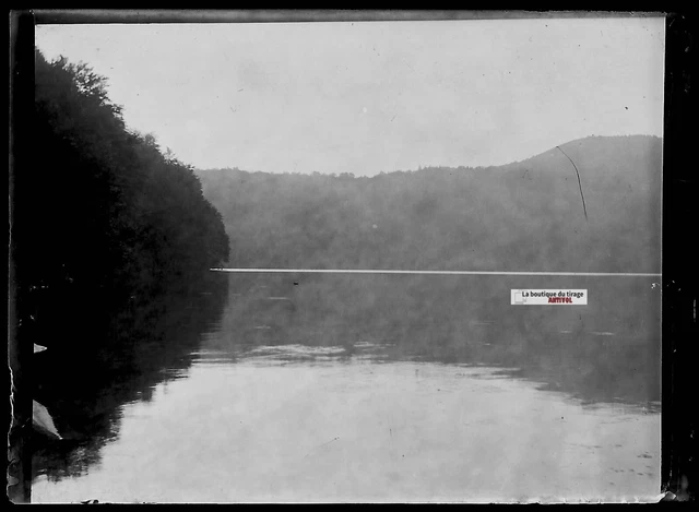Plaque verre photo ancienne négatif noir et blanc 6x9 cm lac montagne France
