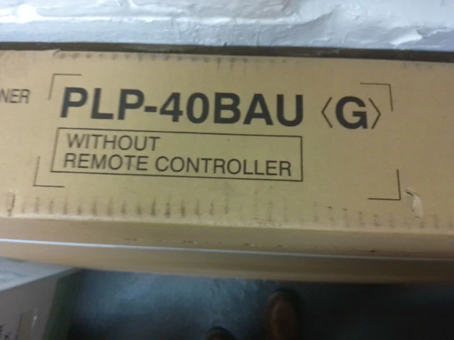 Mitsubishi PLP40BAU