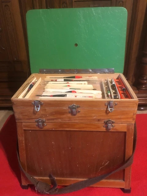 Panier De Pêche Avec Matériel Ancien – Moulinets, Cuillers, Plombs, Flotteurs – Occasion