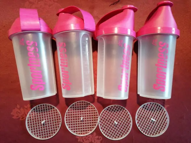 4 Trinkbecher mit Shaker u. Messskala + Deckel Shaker/Trinkshaker 500ml