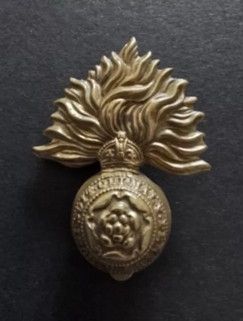 WW2 ERA ROYAL Regiment Fusiliers City of London Brass Cap Badge British ...