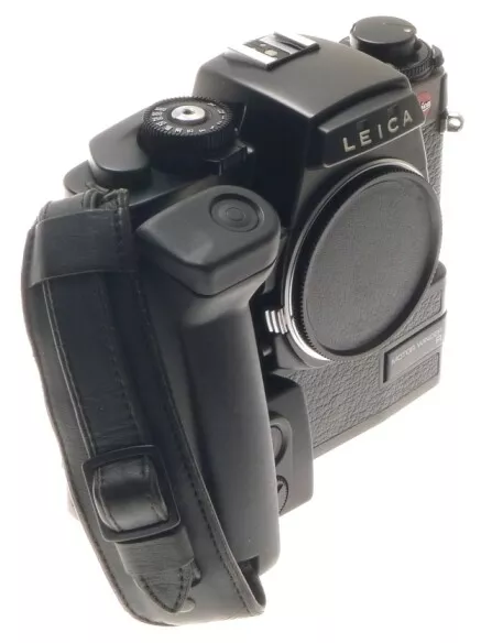 LEITZ R6 BLACK CLEAN SLR 35mm FILM CAMERA BODY WITH MOTOR WINDER LEICA HAND GRIP 2