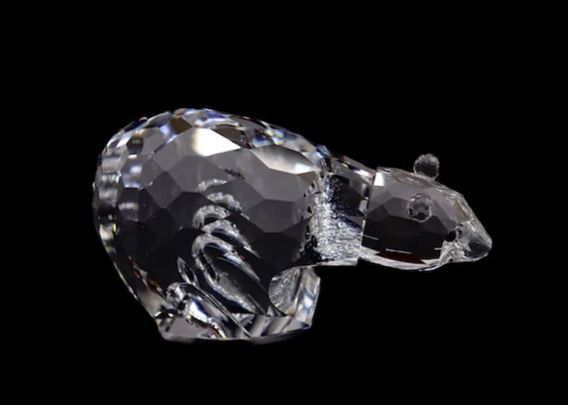 Swarovski Kingdom of Ice and Snow Collection Large Polar Bear Figurine - Var. 2 Swarovski Kingdom of Ice and Snow Collection Large Polar Bear Figurine - Var. 2