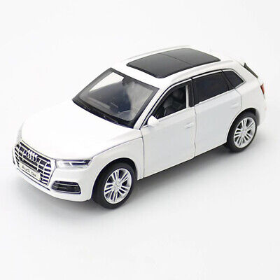 1:32 Audi Q5 SUV Off-road Model Car Diecast Kids Toy Vehicle Sound Light White