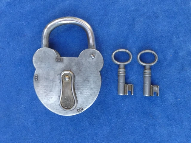 SYMPA Nice RARE TOP ++ PORTE-CLES JETON Key ring token PEUGEOT CLERMONT