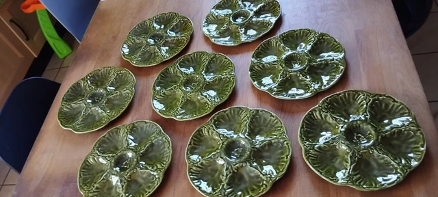 Ensemble de 8 assiettes à huitre Gien en barbotine