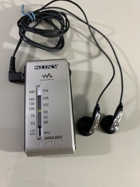 SONY WALKMAN SRF-S84 Mega Bass FM/AM Pocket Radio Small Compact