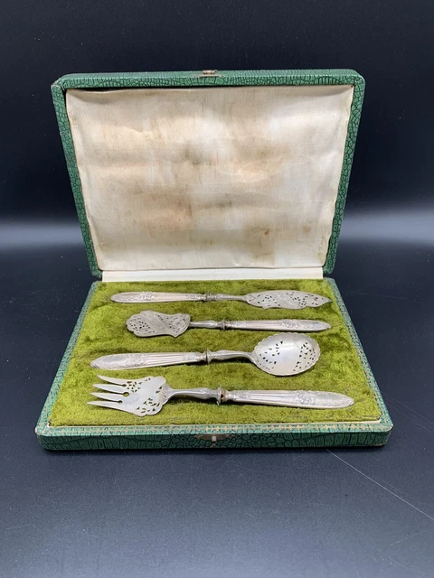 Service à hors d'œuvre 4 pièces en argent et argent fourré décor de