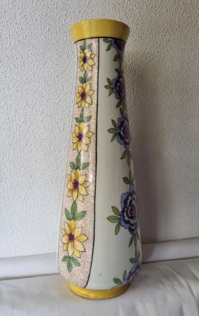 Grand vase en porcelaine de Limoges, joli décor de fleurs