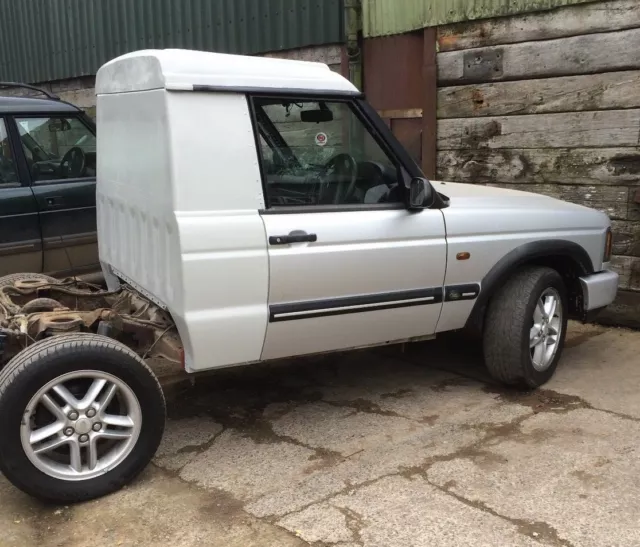 D2 DISCOVERY TD5 Or V8 Tray Back Kit Fibreglass Without Window
