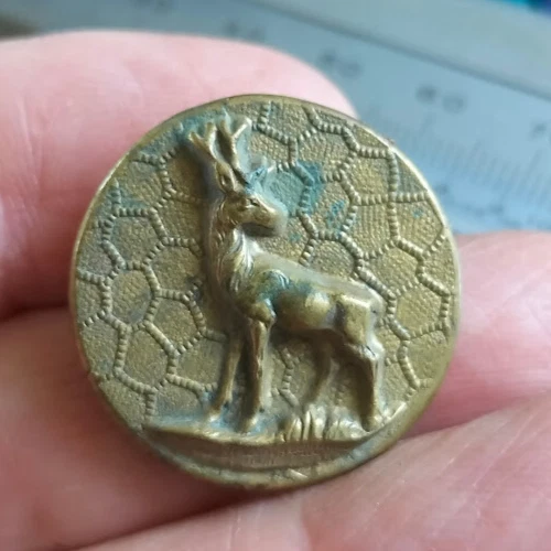 Bouton Ancien Chasse - Tête De Loup, Vénerie - 25 Mm, Fer, France