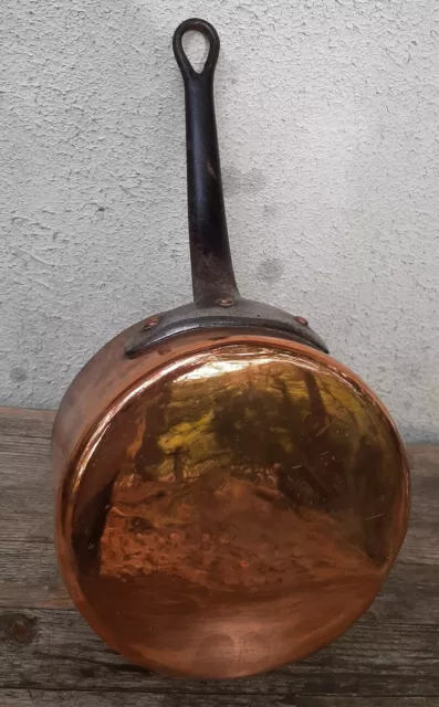 antike massiv Kupfer/Eisengriff Kasserolle Stiel-Topf D. 17 cm Deko Frankreich