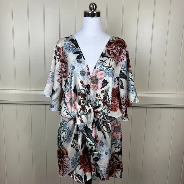 SHEIKE IN BLOOM Playsuit NWT Women's Size 14 White Floral Flutter