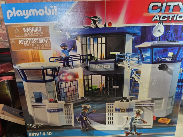 Commissariat de police avec prison - 6919
