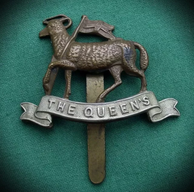 WW1, The Queen's Royal West Surrey Regiment ~ British Army Military Cap Badge