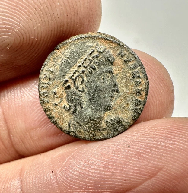 FREE SHIP- Emperor constantius II (337-361AD) AE4