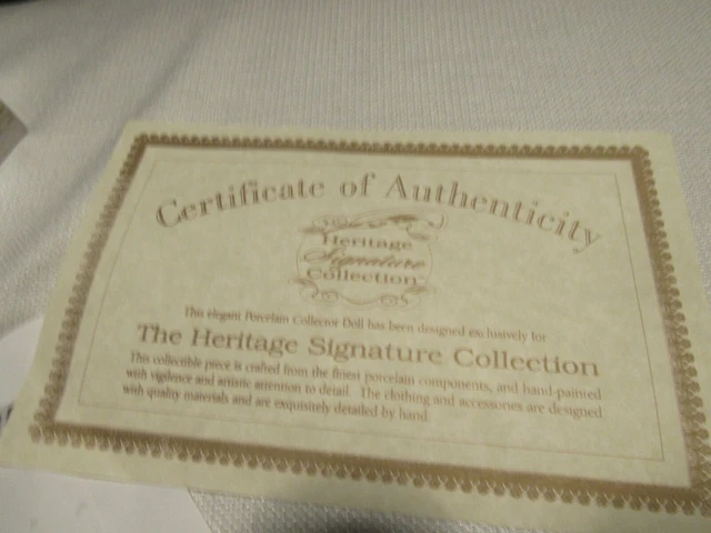 NEW 2002 THE HERITAGE SIGNATURE COLLECTION Porcelain Angel Doll Angelica #80004 8