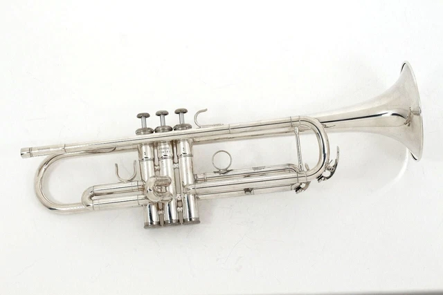 YAMAHA Trumpet YTR-3325S silver plated finish With Case Japan Used Maintained