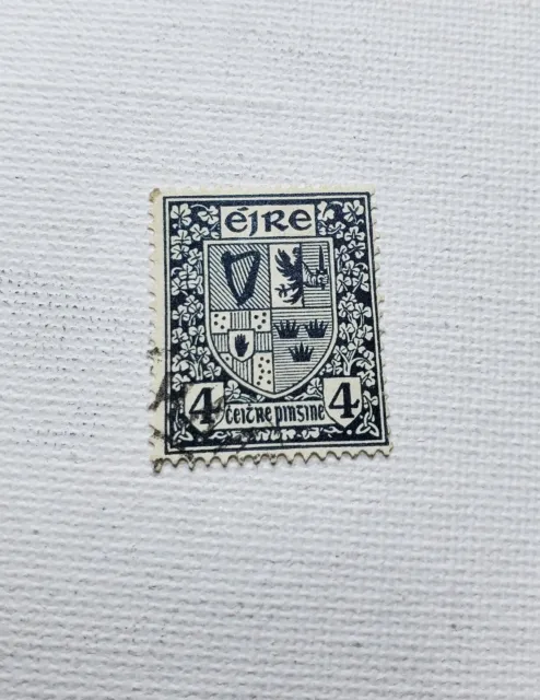 Ireland Eire 4P Postage Stamp 04/137