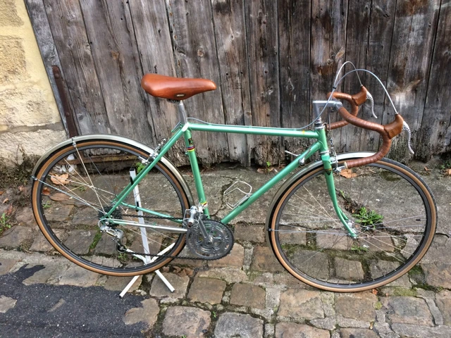 VÉLO VINTAGE RANDONNEUSE légere MERAL 