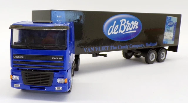 Miniature Lion Toys 1/50 N°36 – Camion DAF 95 XF Avec Remorque Chupa Chups – Diecast