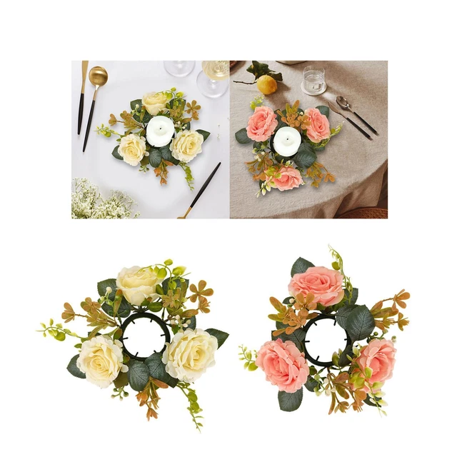 Cheminée Avec Des Bougies Et Une Couronne De Noël Illustration