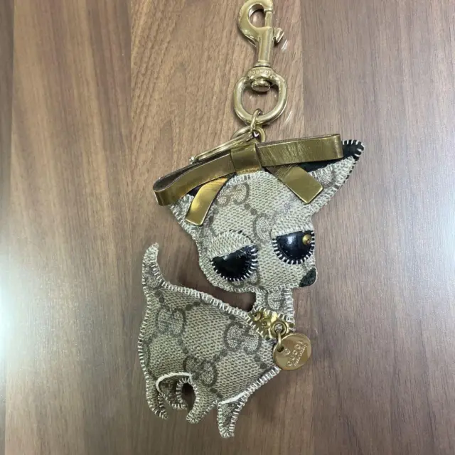 Gucci GG Supreme Guccioli Brando Chihuahua Keychain Charm