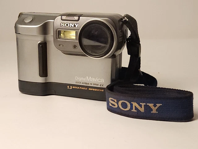 Sony Mavica MVC-FD88 DIGITAL CAMERA 1.3MP 16X ZOOM With New Battery - USED