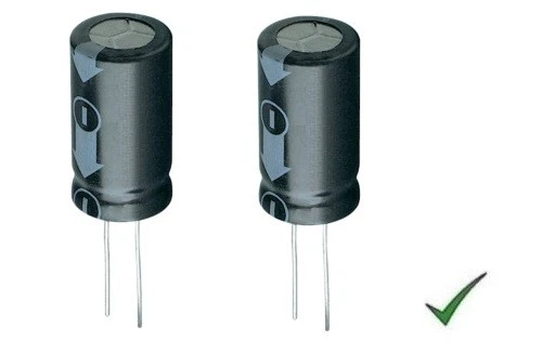 2pz Condensatore Elettrolitico 3300uF 16V Verticale 105° 16x26mm