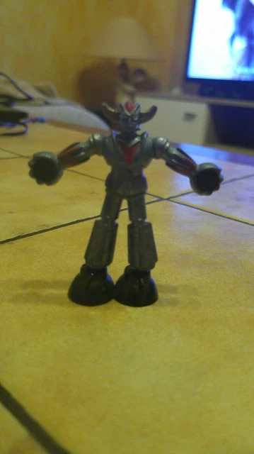 Goldorak - Figurine magnétique Magneto n°3136 - Goldorak (coloris bleu mat