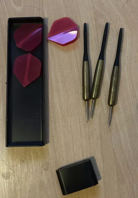 M.Y Darts Set And  Plastic Case With 3 Darts & 3 Sets Of Flights See Pictures.