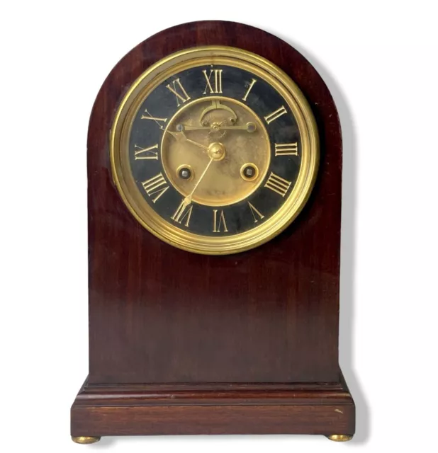 A large Mahogany cased Richard Et Cie Mantle clock.