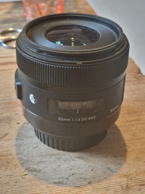 Sigma 30mm f/1.4 DC - Canon With Tiffen ND Sigma 30mm f/1.4 DC - Canon With Tiffen ND