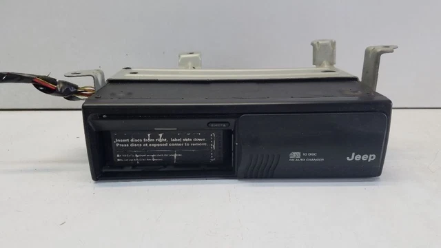 CD Changer Radio 2-7 Pin Connectors Fits 99-02 Jeep Grand Cherokee OEM