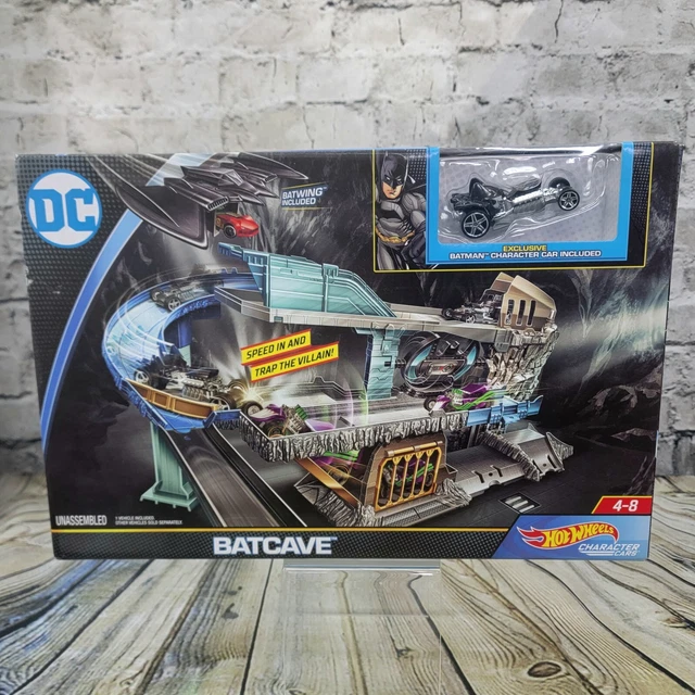 HOT WHEELS BATMAN BATCAVE Playset with Exclusive Character Car DC