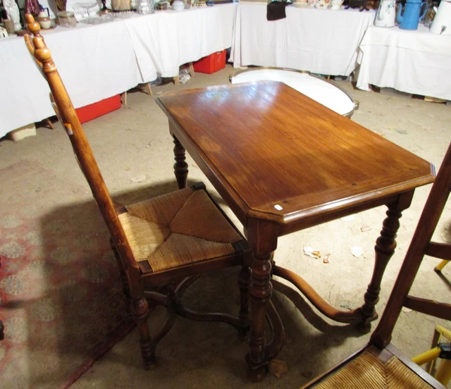 Table bureau avec 1 grand tiroir Table bureau avec 1 grand tiroir